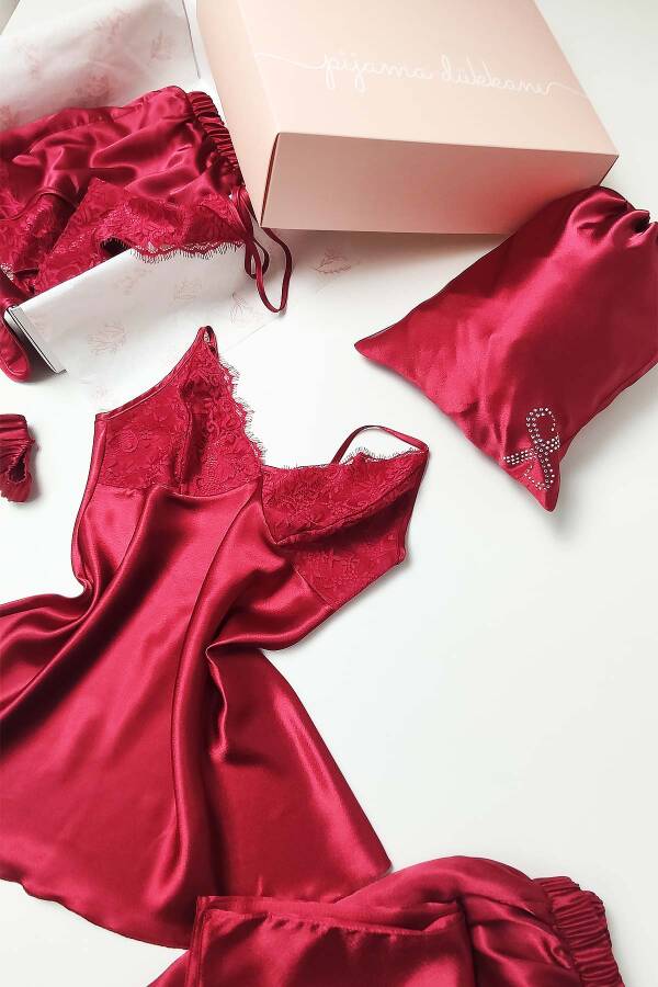Bordo Saten 8 Li Gecelik Sabahlık Çeyiz Seti 6559 - 6