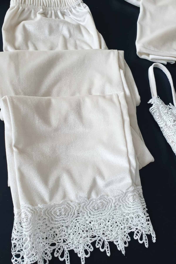 Ekru 4 lü Güpür Detaylı Kadife Pijama Takımı 5913
