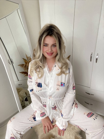 ÇeyizeDairHerşey - Ekru özel tasarım vintage önden düğmeli etnik desenli bayan pijama takımı 5844
